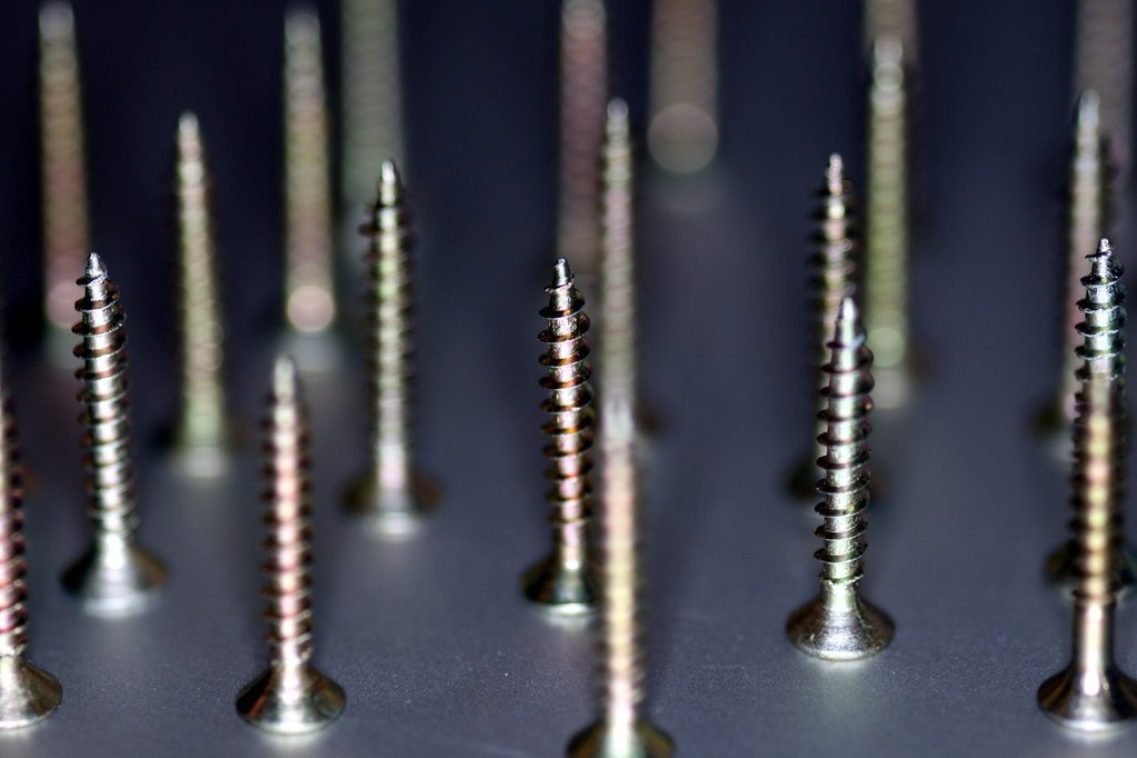 Tornillos y bulones