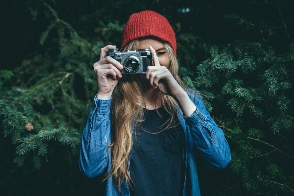 Fotógrafo con cámara